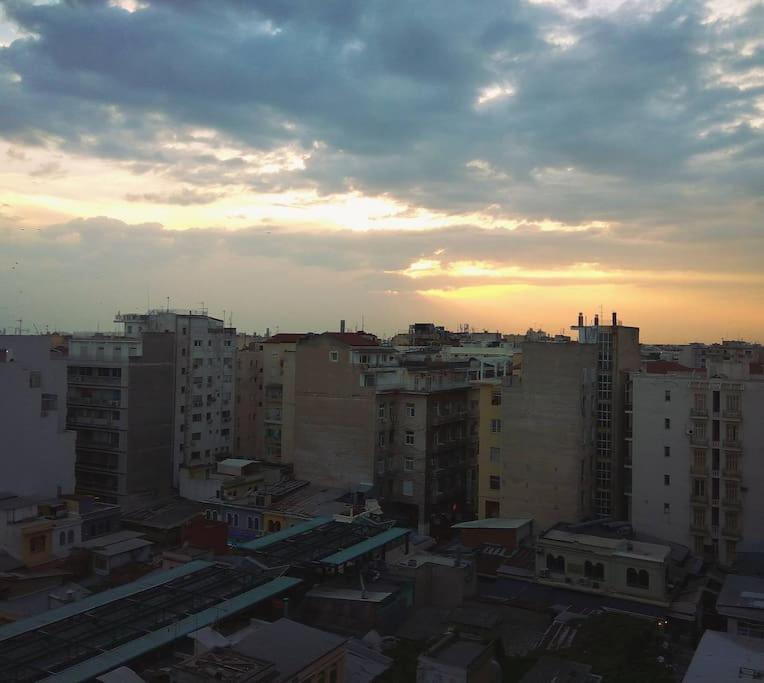 Tiny Loft Studio In The Heart Of Thessaloniki,17 Square Meters,On The Terrace Of The Building Luaran gambar